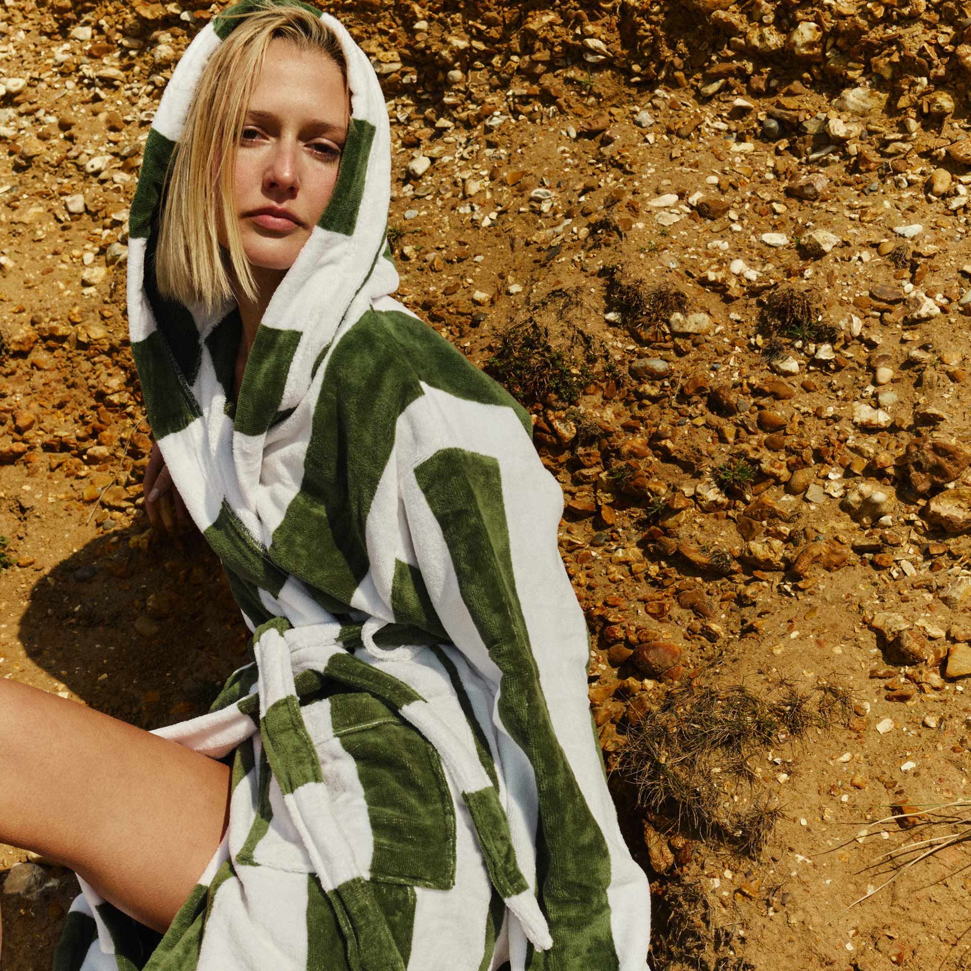 Cabana Beach Robe - Image 9