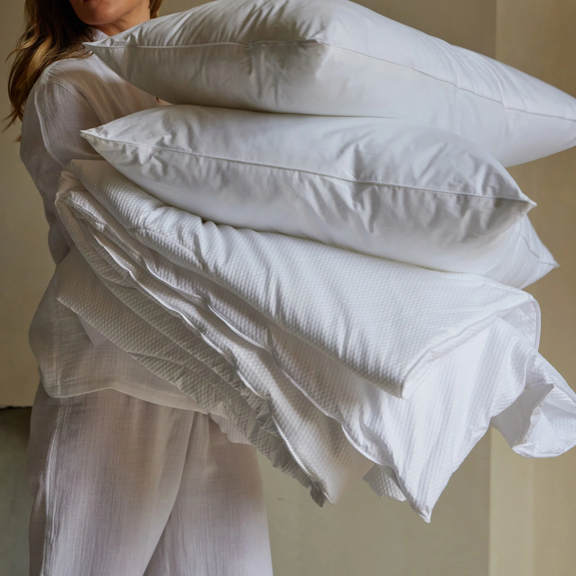 Luxury Microfibre 4.5 Tog Duvet - Image 3