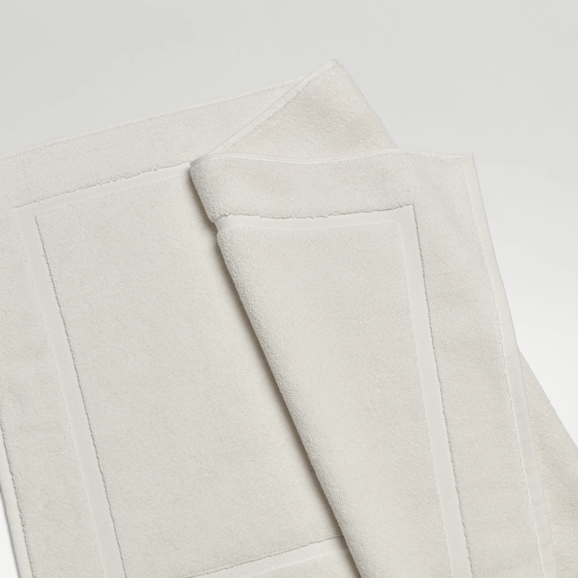 Renaissance Terry Bath Mat - Image 34