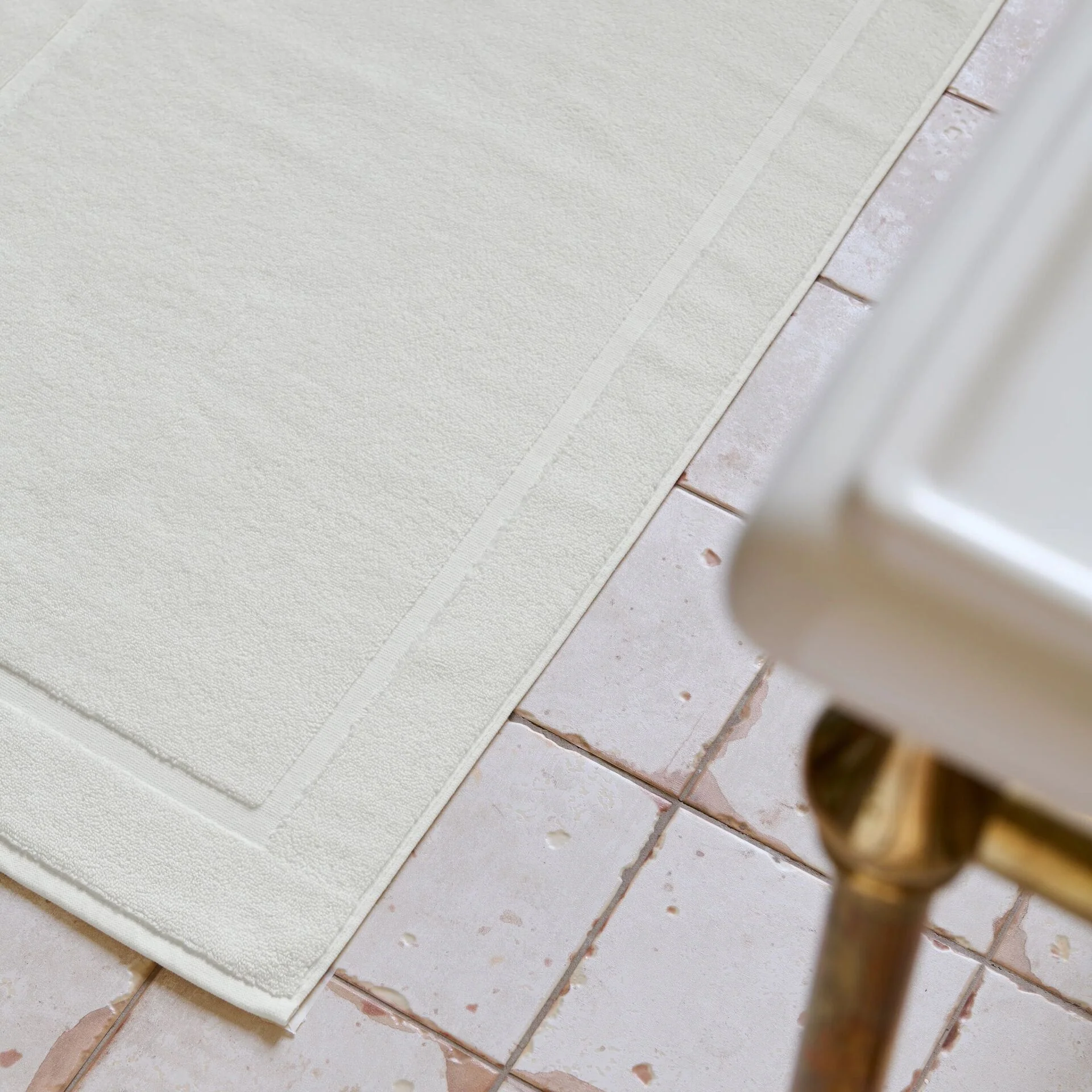 Renaissance Terry Bath Mat - Image 36