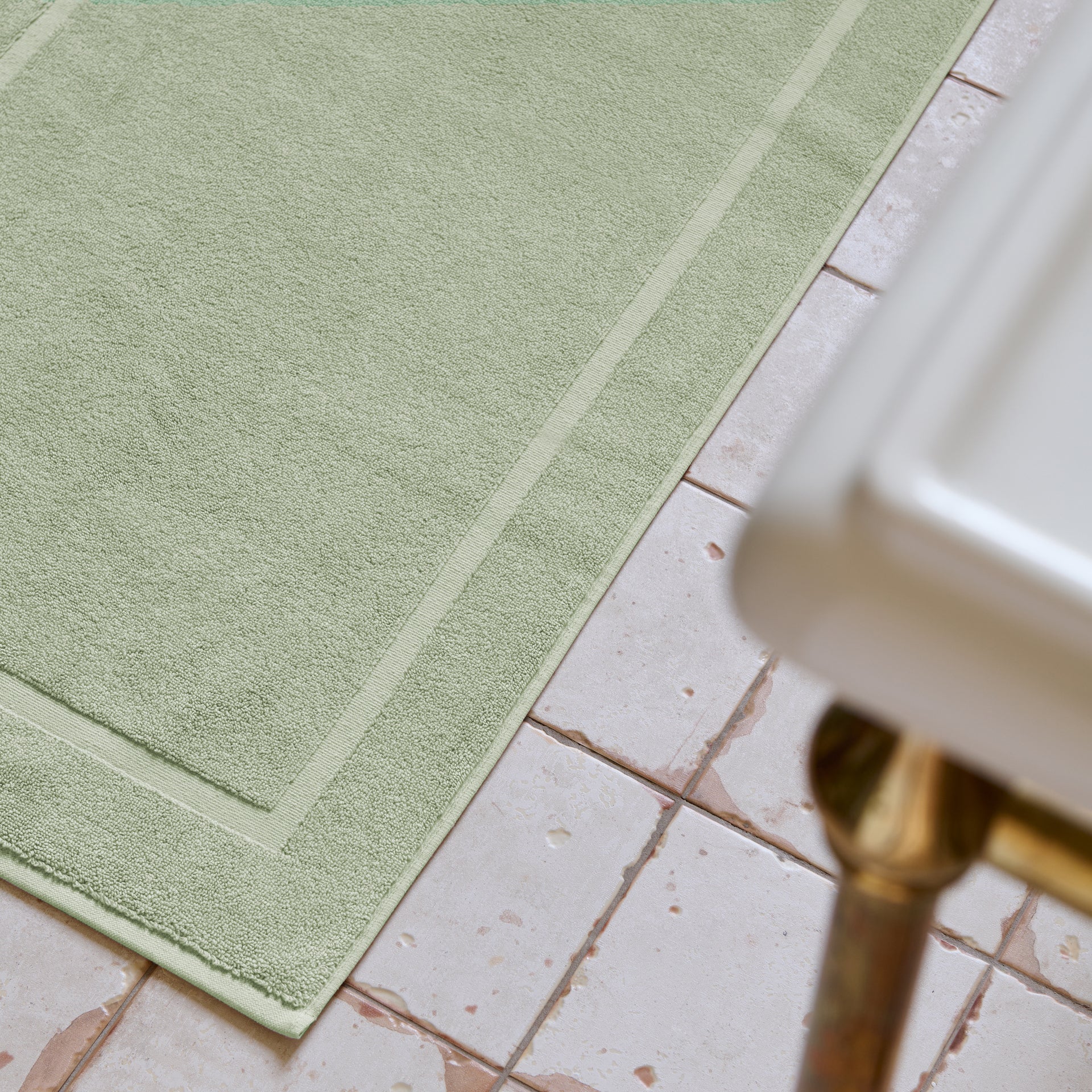 Renaissance Terry Bath Mat - Image 46