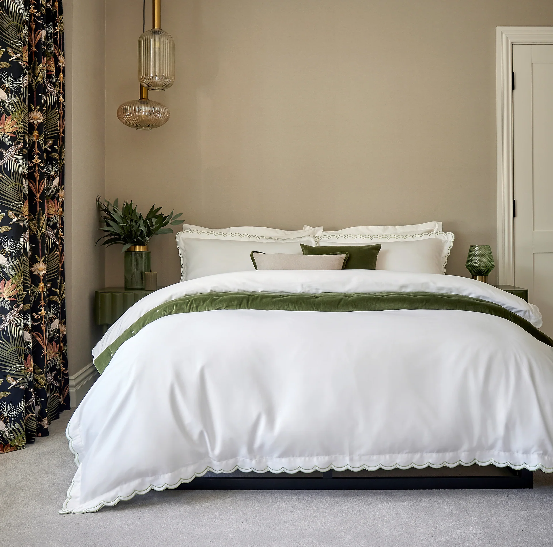 Scallop Edge Duvet Set - Image 15